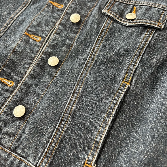 Old Navy Size small dark denim jacket with pockets - Picture 5 of 7